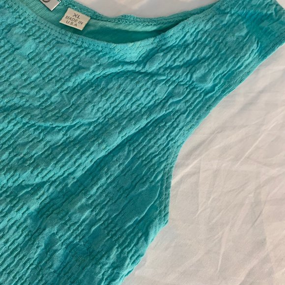 Snoskins Aqua/Turquoise Textured Tank Size XL - Picture 3 of 9